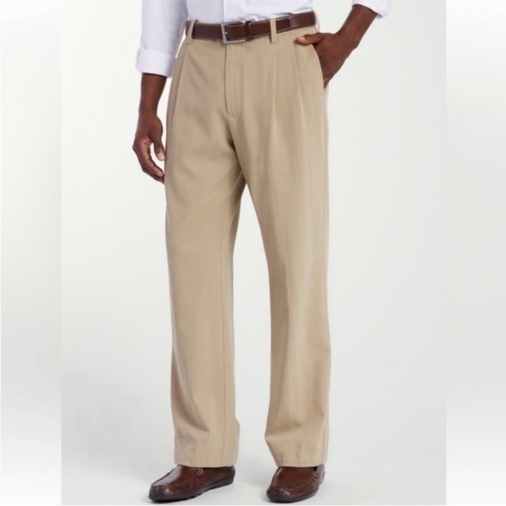 Tommy Bahama St Thomas Khaki Pleated 100% silk Men Pants Size 34x32 NWT